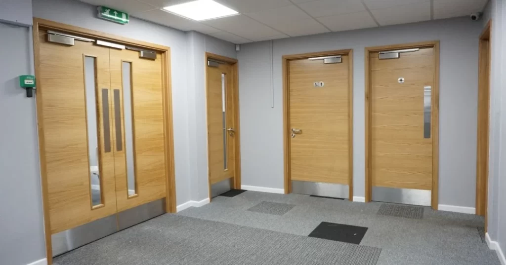effect of weight and size of the door for door closer 